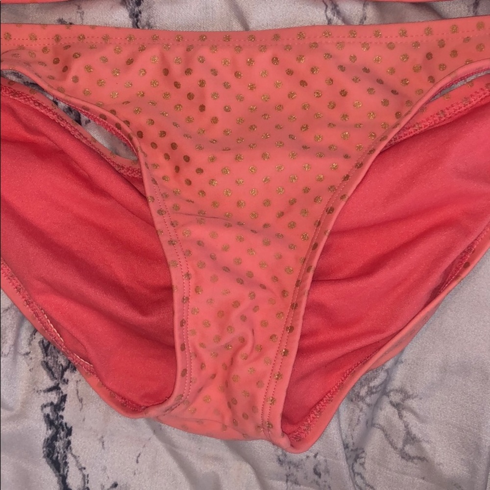 Strapless Bikini Set - Picture 2 of 4